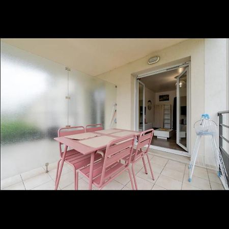 Proche Disney et Paris - Studio terrasse et parking privé Montévrain Buitenkant foto